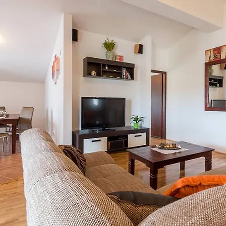 Apartment Rustic Dream Pula